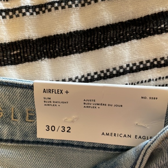 American Eagle Jeans - Picture 2 of 3